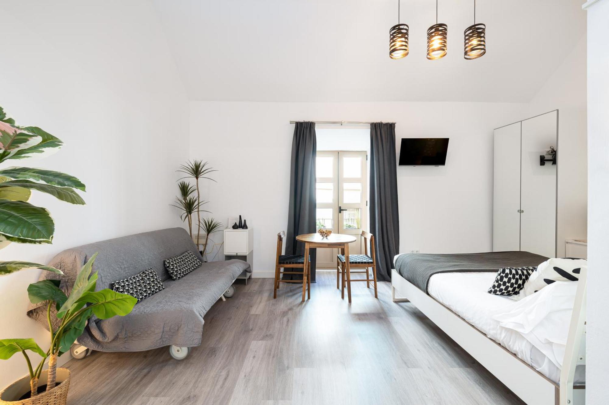 Appartement H2m Hiniestrosa French Balcony Aacc Wifi