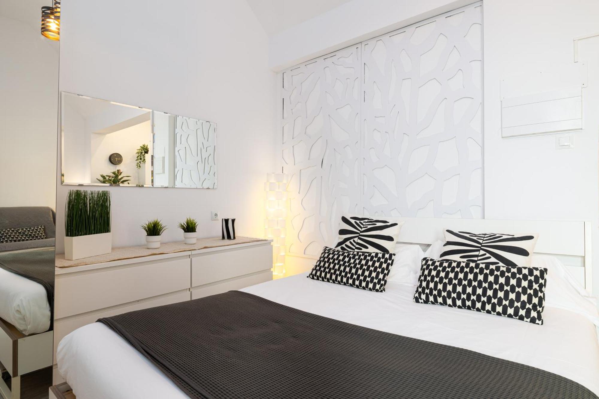 Appartamento H2m Hiniestrosa French Balcony Aacc Wifi